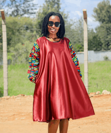 Nyekundu Balloon Hand Shift Dress