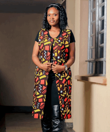 Nyekundu Sleeveless Kimono